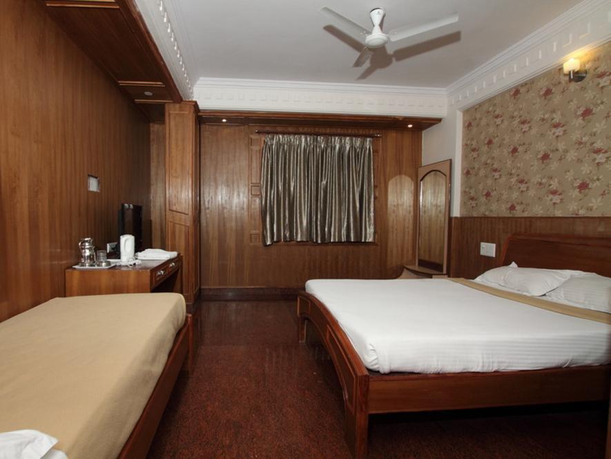 מייזור Mahendra Hotels מראה חיצוני תמונה